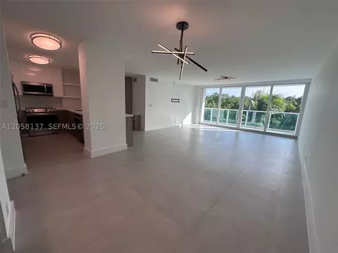 100 Bayview Dr #317, Sunny Isles Beach, FL 33160