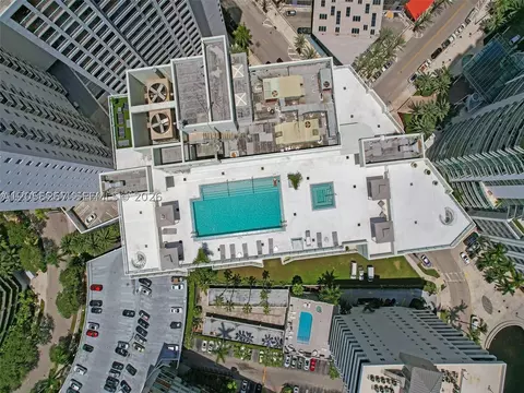 218 SE 14th St #1203, Miami, FL 33131