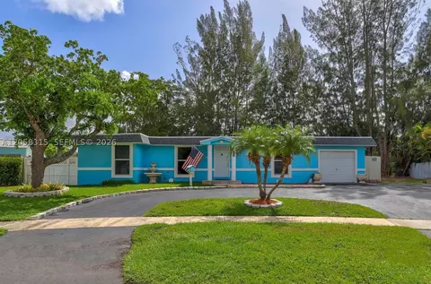 6605 NW 80th Ct, Tamarac, FL 33321