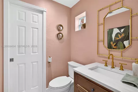 Bath - 1271 W 78th St, Hialeah, FL 33014 photo 1 of 2