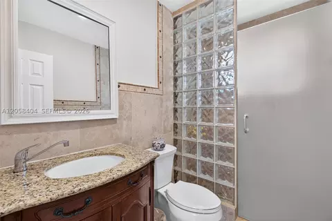 Bath - 1271 W 78th St, Hialeah, FL 33014 photo 2 of 2