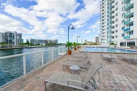 3000 S Ocean Dr #518, Hollywood, FL 33019