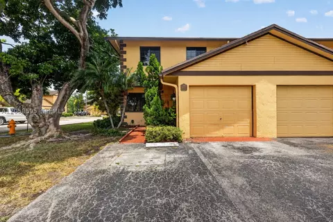 1130 NE 210th Ter, Miami, FL 33179