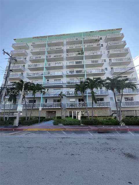 7620 Carlyle Ave #502, Miami Beach, FL 33141