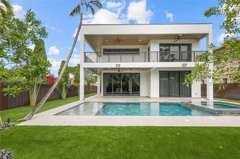 436 NE 10th Ave, Fort Lauderdale, FL 33301