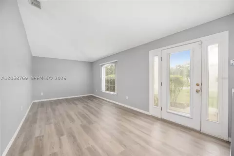 Living - 20 Pine Court Loop, Ocala, FL 34472 photo 7 of 15