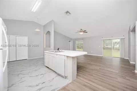 Living - 20 Pine Court Loop, Ocala, FL 34472 photo 8 of 15