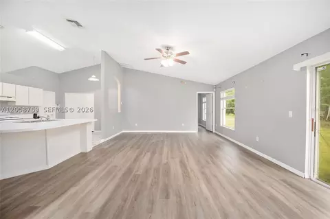 Living - 20 Pine Court Loop, Ocala, FL 34472 photo 10 of 15