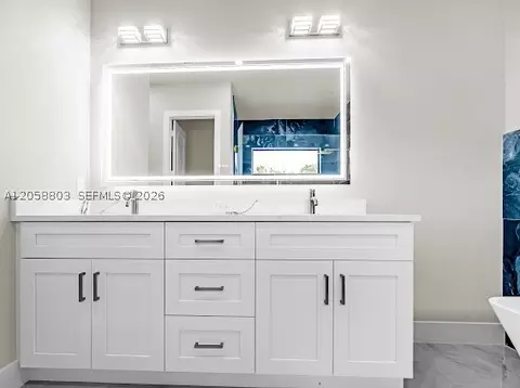 Bath - 3619 Randall Blvd, Naples, FL 34120 photo 5 of 7