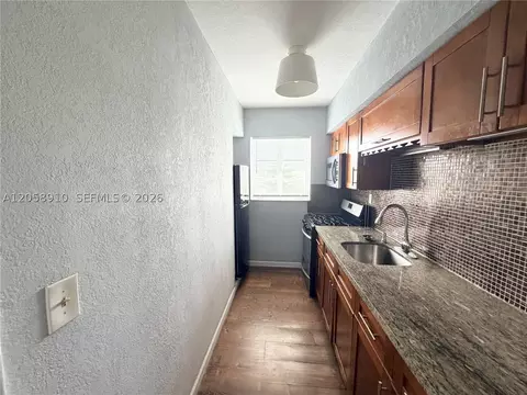 Undisclosed, Miami Beach, FL 33141