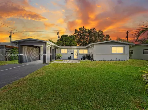 6721 Allen St, Hollywood, FL 33024