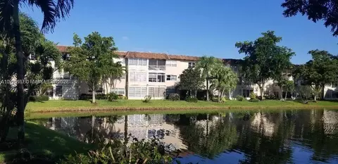 3430 NW 52nd Ave #110, Lauderdale Lakes, FL 33319
