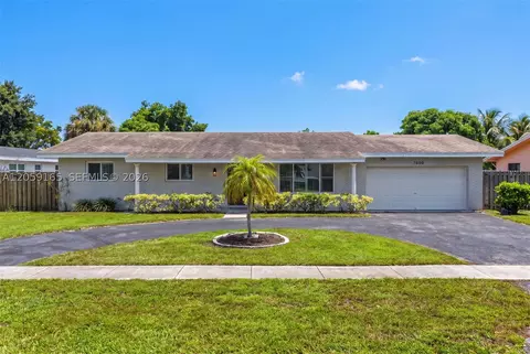 7400 NW 15th St, Plantation, FL 33313