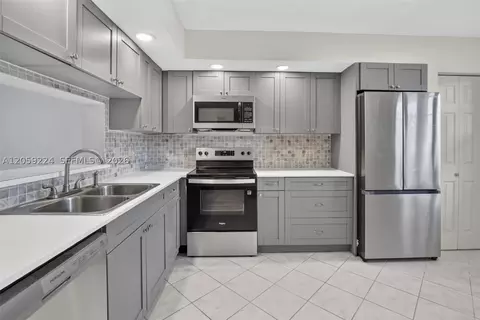 12800 SW 7th Ct #306G, Pembroke Pines, FL 33027