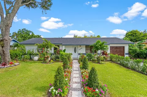 364 NW 17th Ct, Homestead, FL 33030