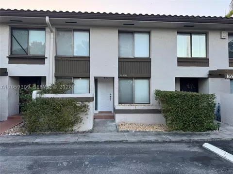 16498 NE 26th Ave #12, North Miami Beach, FL 33160