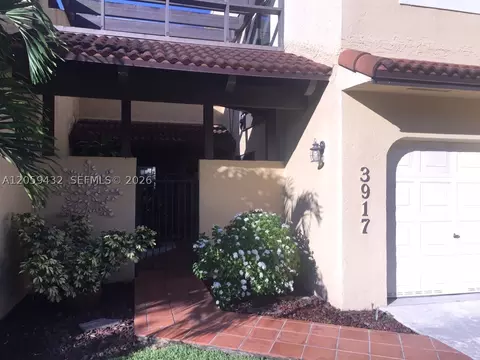 3917 Adra Ave #E-46A, Doral, FL 33178