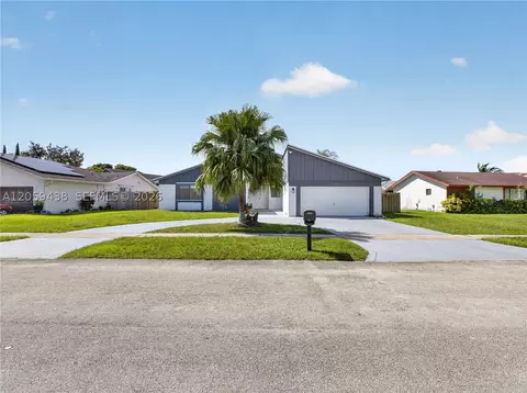 9428 NW 46th Ct, Sunrise, FL 33351