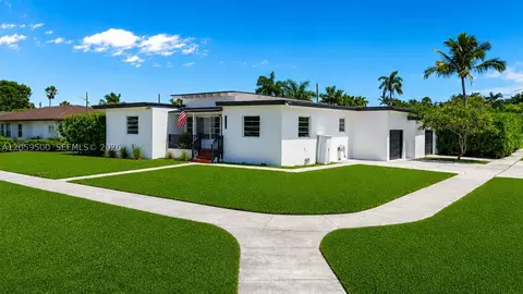 112 NE 17th St, Homestead, FL 33030