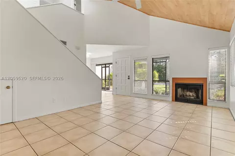 8707 Bardmoor Pl #101, Seminole, FL 33777