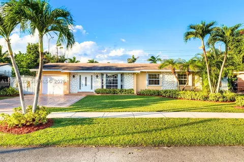 10835 SW 152nd Ter, Miami, FL 33157