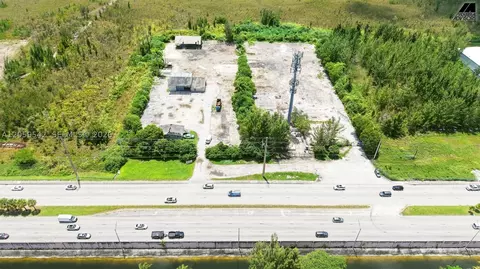 90 NW 137th Ave, Miami, FL 33182
