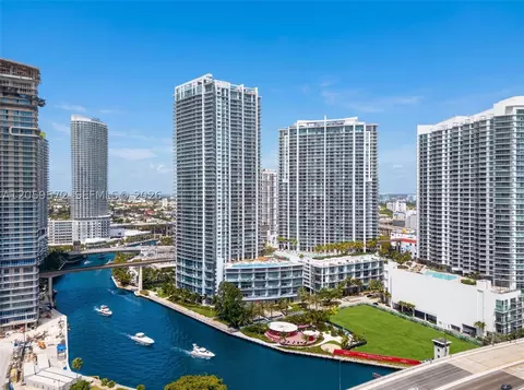 90 SW 3rd St #3212, Miami, FL 33130