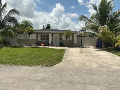 6404 Grant Ct, Hollywood, FL 33024