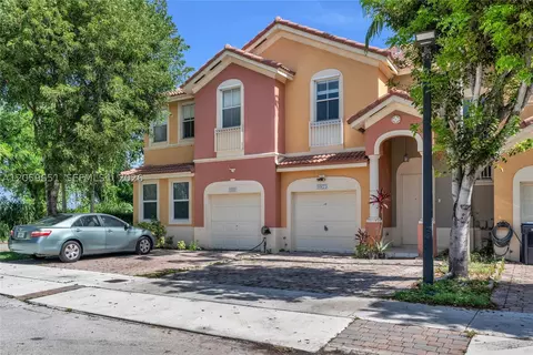16673 SW 78 Ter, Miami, FL 33193