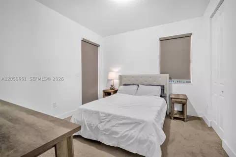 Bedroom - 3575 W 97th St, Hialeah, FL 33018 photo 4 of 5