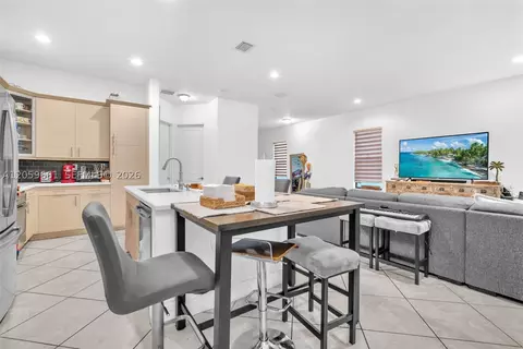 Other - 3575 W 97th St, Hialeah, FL 33018 photo 6 of 18