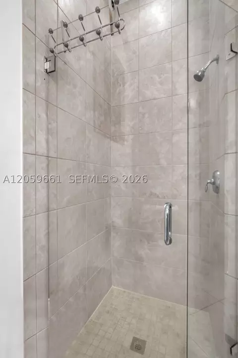 Bath - 3575 W 97th St, Hialeah, FL 33018 photo 1 of 4