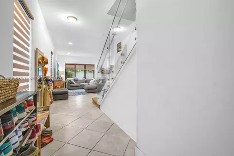 Entry Way - 3575 W 97th St, Hialeah, FL 33018 photo 1 of 3