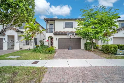 Exterior - 3575 W 97th St, Hialeah, FL 33018 photo 1 of 5