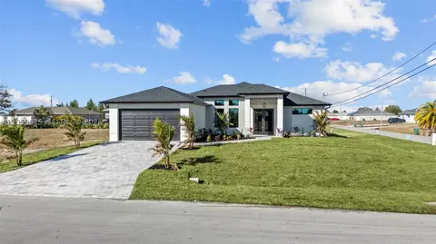 1430 6th Pl, Cape Coral, FL 33909