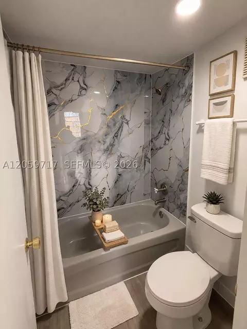 Bath - 1900 W 68th St #B203, Hialeah, FL 33014 photo 3 of 6
