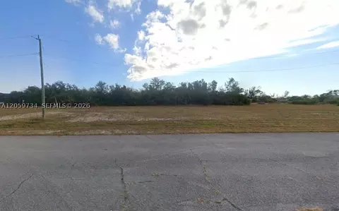 1915 NW 41st Ave, Cape Coral, FL 33993