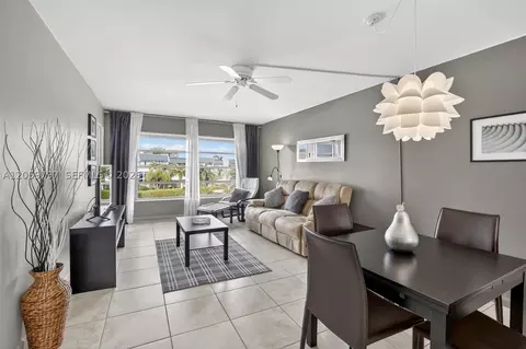 Living - 7897 Golf Circle Dr #307, Margate, FL 33063 photo 1 of 3