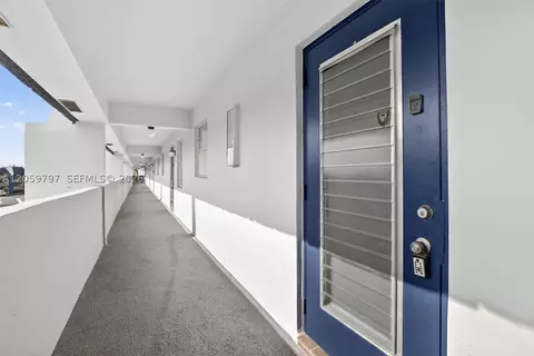 Entry Way - 7897 Golf Circle Dr #307, Margate, FL 33063 photo 2 of 3