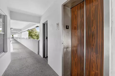 Entry Way - 7897 Golf Circle Dr #307, Margate, FL 33063 photo 3 of 3