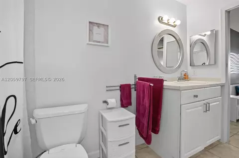 Bath - 7897 Golf Circle Dr #307, Margate, FL 33063 photo 2 of 2