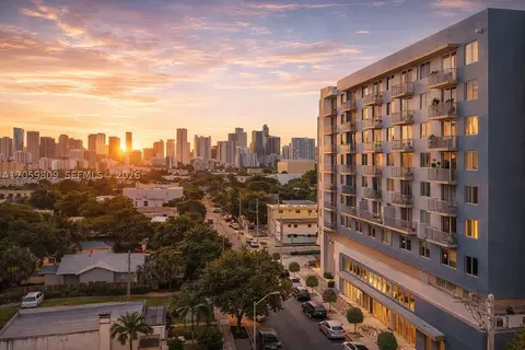 1110 NW 1st St #305, Miami, FL 33128