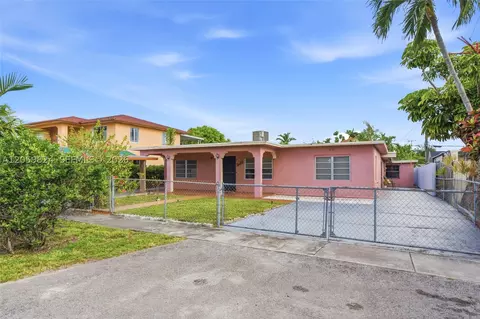 Exterior - 921 E 14 St, Hialeah, FL 33010 photo 1 of 4