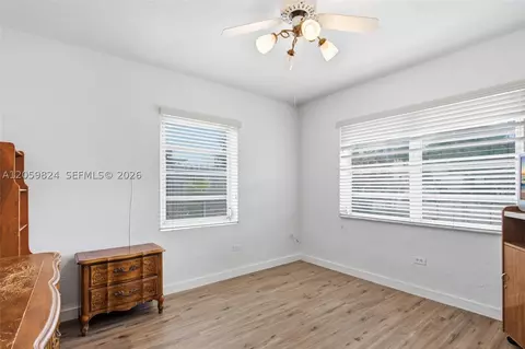 Bedroom - 921 E 14 St, Hialeah, FL 33010 photo 2 of 4