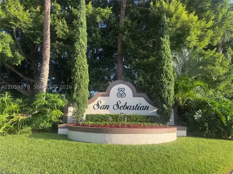 1543 Barcelona Way #5-30, Weston, FL 33327