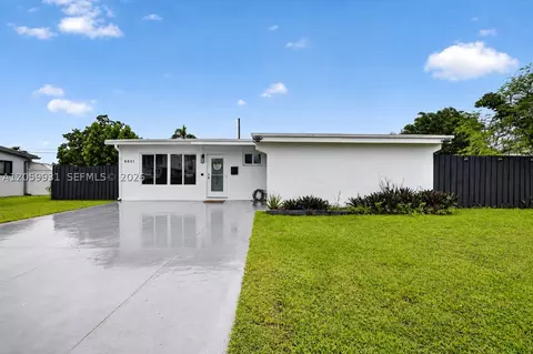 6601 SW 6th St, Pembroke Pines, FL 33023