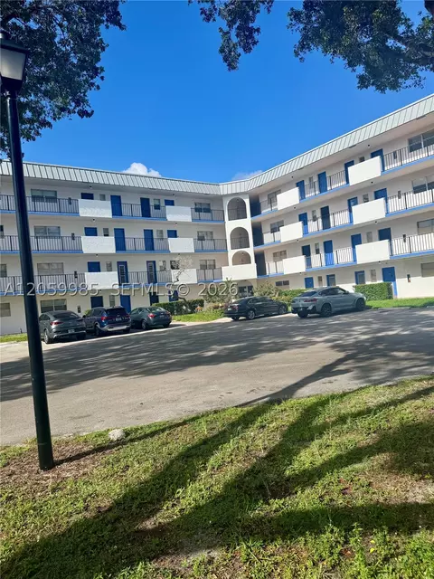 6361 N Falls Cir Dr #311, Lauderhill, FL 33319