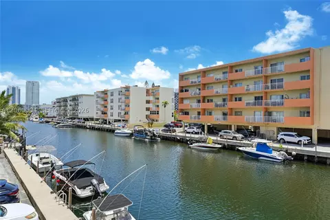 3536 NE 168th St #206, North Miami Beach, FL 33160