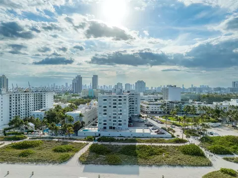 465 Ocean Dr #303, Miami Beach, FL 33139