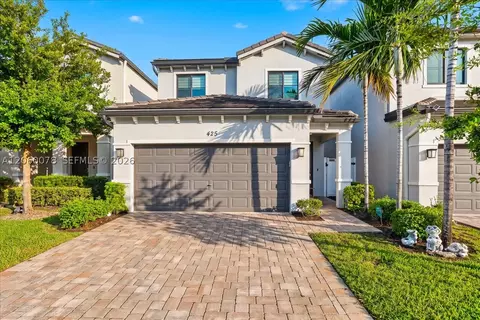 425 NW 33rd Ln, Pompano Beach, FL 33069